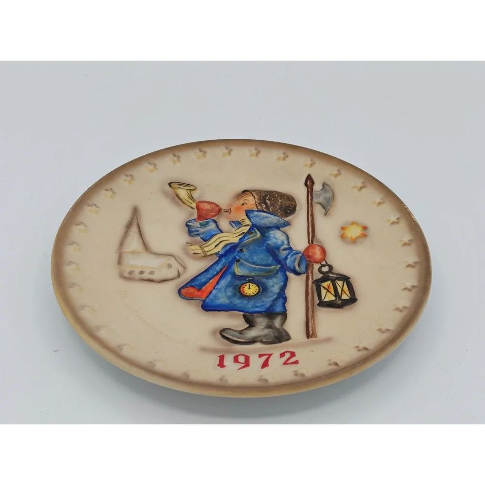 Goebel Hummel 1972 Annual Plate Hear Ye Hear‎ Ye West Germany HUM 265 with Box